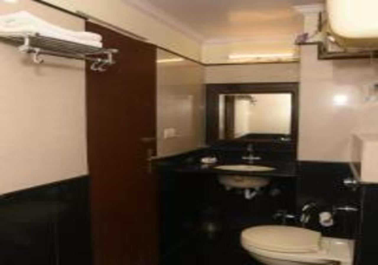 Hotel Rajhans International Bhāgalpur Esterno foto